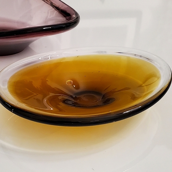 Vntg 10" Amythest & 7 1/2" Amber Art Glass Bowls - Picture 10 of 11